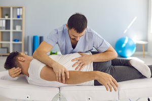 Chiropractic treatment for neck pain and back pain ath The House Clinics, Bristol
